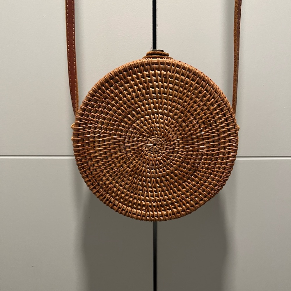 Boho Round Rattan Crossbody Bag – Summer Festival & Beach Vibes